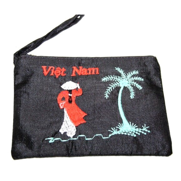 Satin Coin Purse Jewelry Organizer Small Embroidered Viet Nam Woman's  5" x 4" - Picture 1 of 4